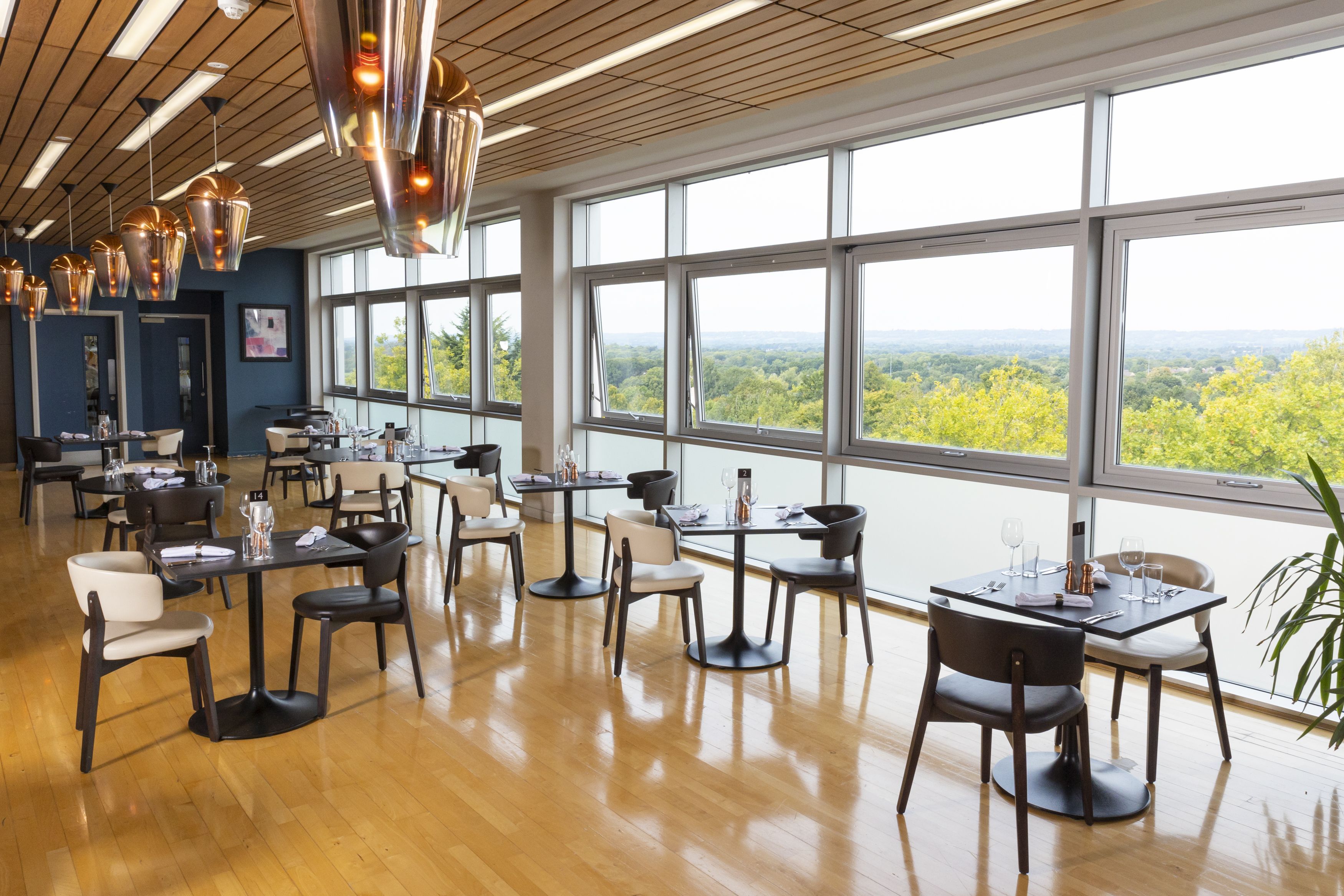 TON_LANDSCAPE_HOSPITALITY_THE_VIEW_SEATING_AND_WINDOWS_2022