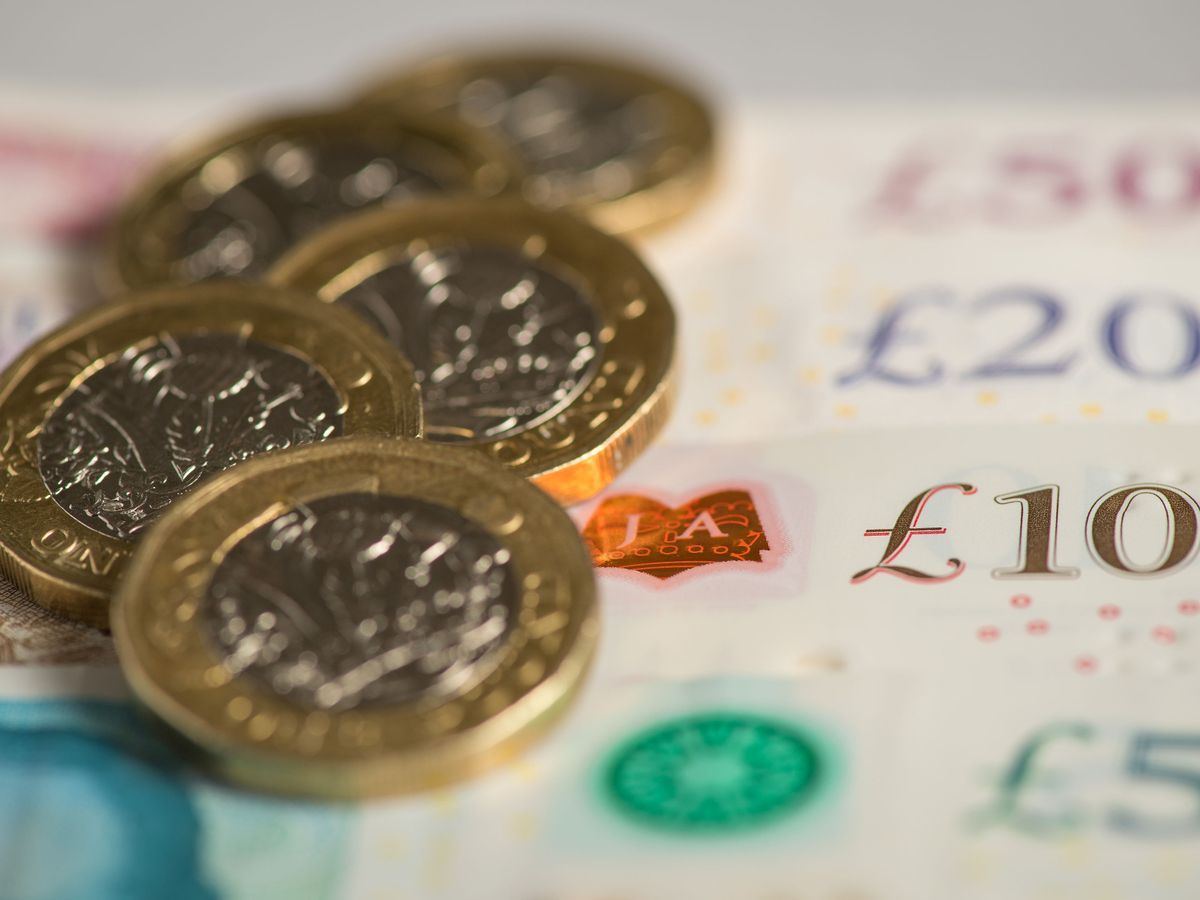 Student__Life_Finance_financial__support__coins__and__notes